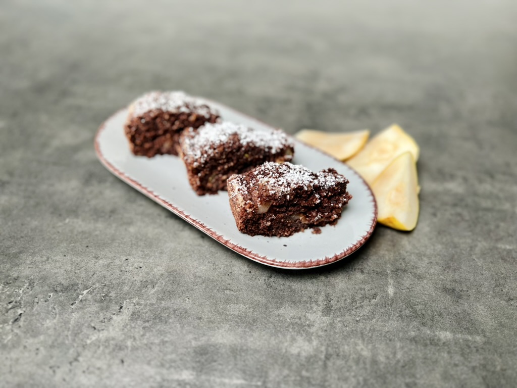 Veganer, glutenfreier Schokoladen Birnen Kuchen – Jannika ️